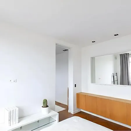 Cosy - Champs Elysees Apartmán